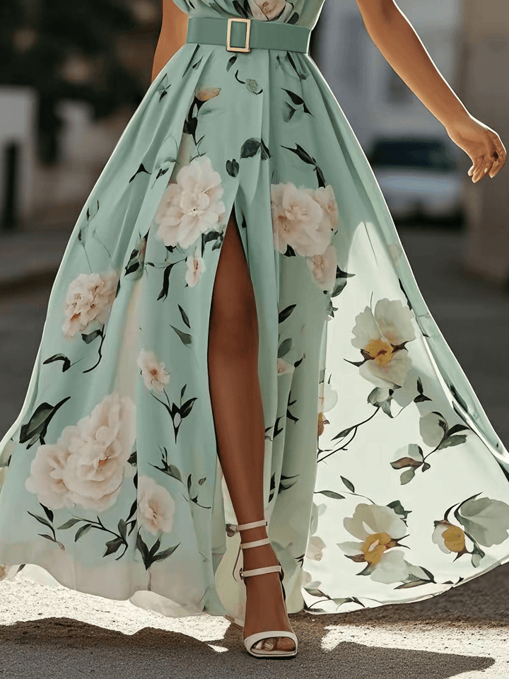 Hellgrünes, geblümtes, gerafftes A-Linien-Maxikleid aus Chiffon mit One-Shoulder-Schulter.
