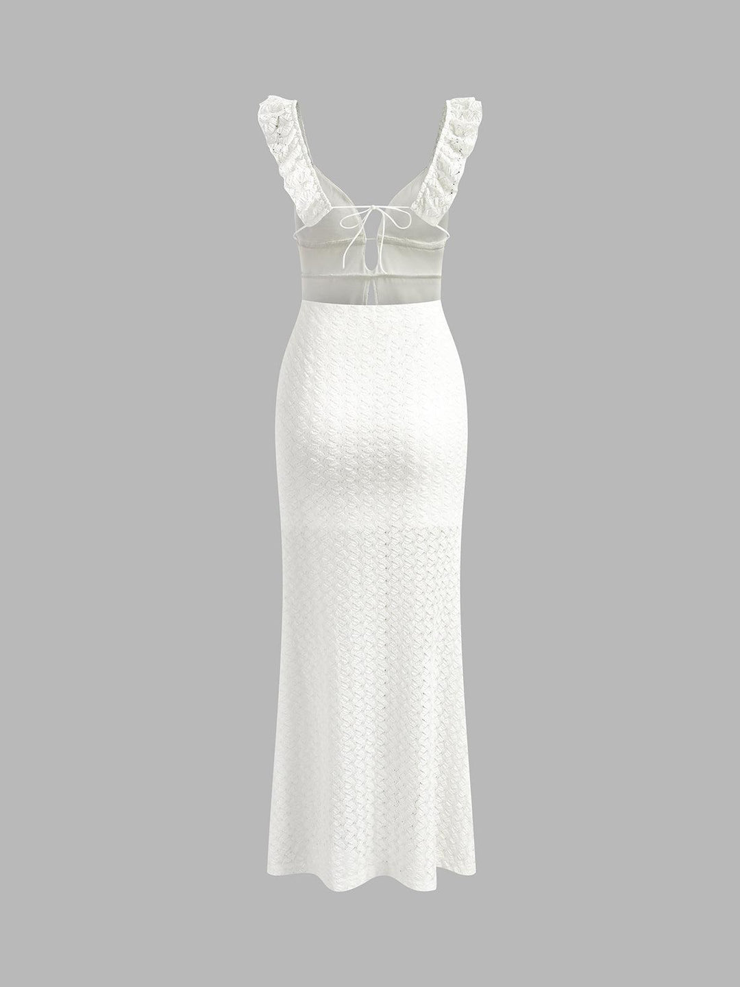 Langes Kleid mit Perlenbesatz und Schlüssellochausschnitt