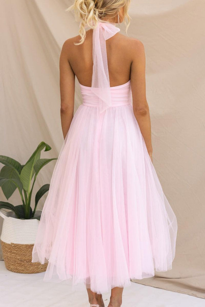 Fairy Vibes Tüll-Maxikleid mit Raffungen und Neckholder-Detail
